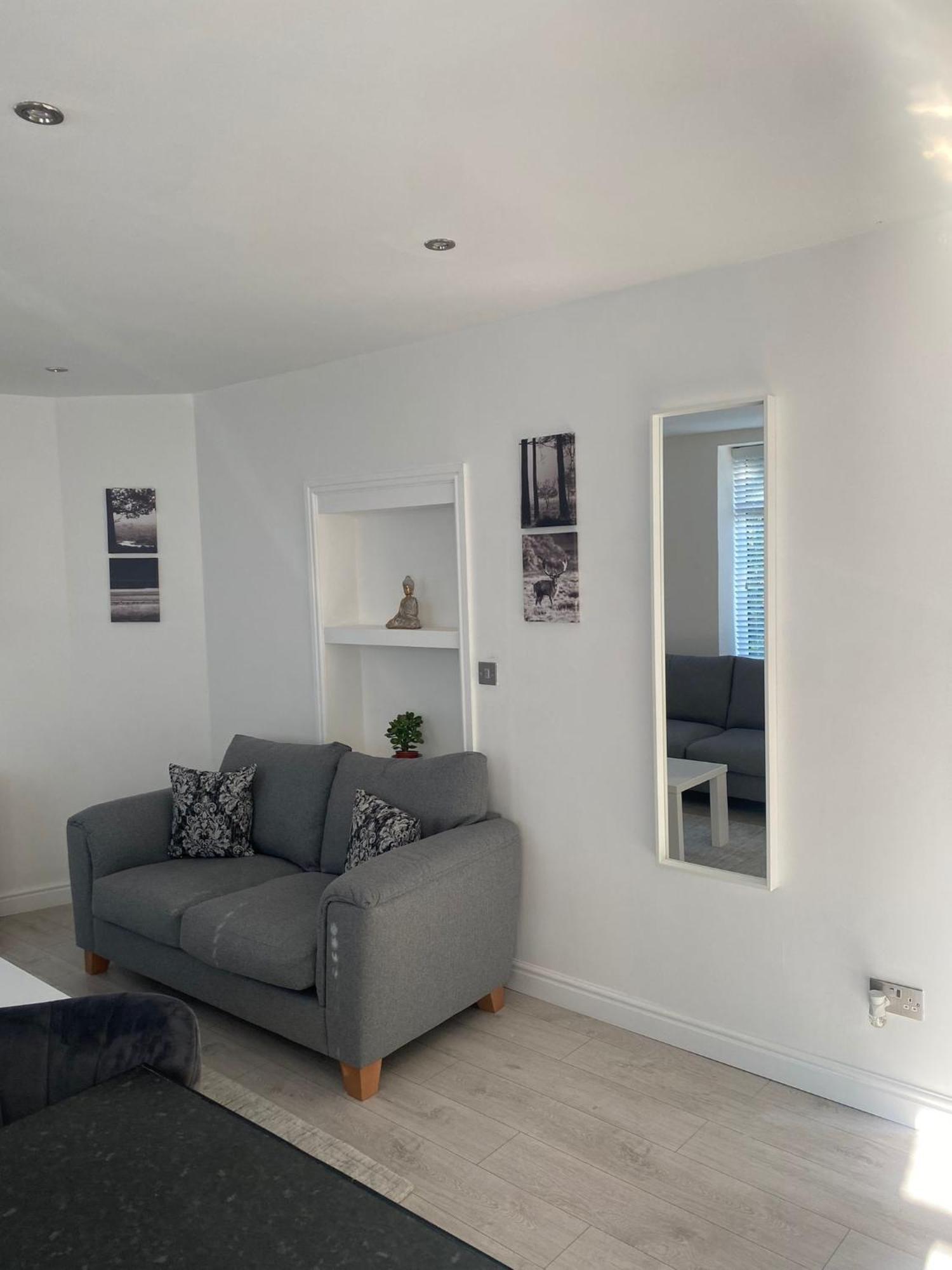 Spacious 2 Bedroom Apartment Liverpool Exteriör bild