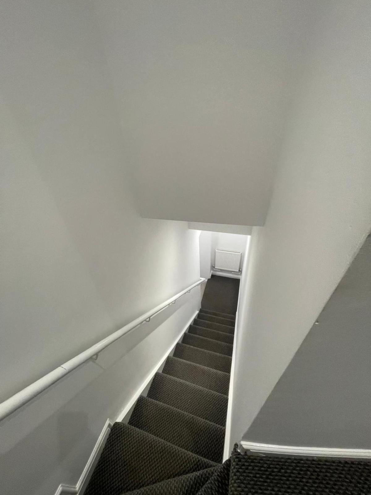 Spacious 2 Bedroom Apartment Liverpool Exteriör bild